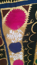 Load image into Gallery viewer, Vintage silk hand-embroidered Suzani from Uzbekistan 【One and only item!】