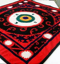 Load image into Gallery viewer, Vintage hand embroidered Suzani from Uzbekistan 【One and only item!】