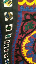 画像をギャラリービューアに読み込む, Vintage hand embroidered Suzani from Uzbekistan 【One and only item!】